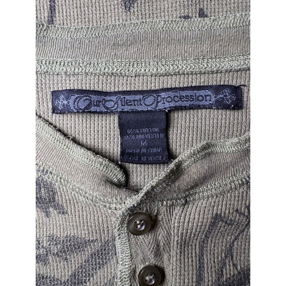 Our Silent Procession Henley Top Women Medium Green Skull Print Long Sleeve Y2K - Picture 6 of 11